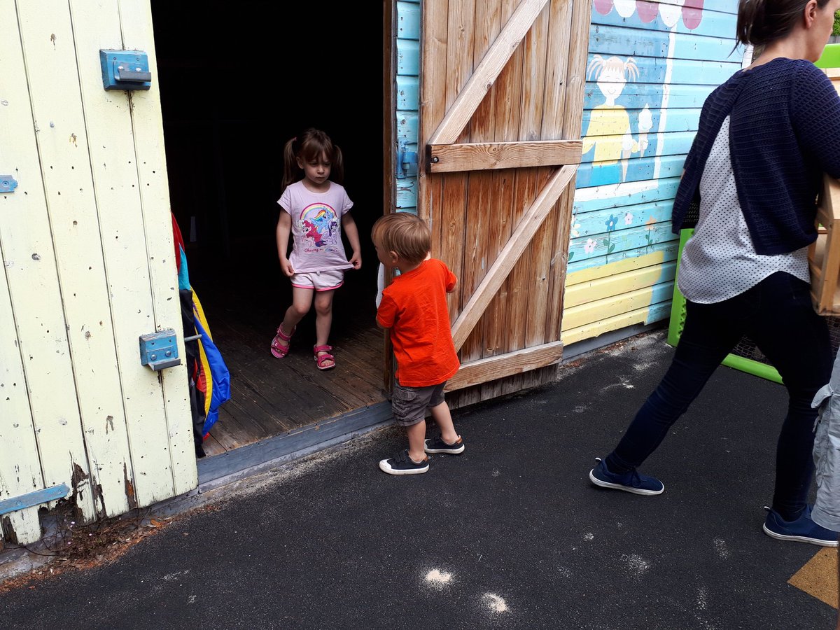 We get by with a little help from our friends. Moved all Toddler toys and equipment from our old venue to a parents garage. 7 car loads and lots of helpers from 3 to 86 years. Wonderful effort thank you so much 😍