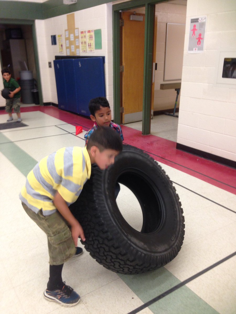 MsJordanPDSB's tweet photo. Having am amazing time with @FiregroundSTRNG. Working hard, learning about what it takes to be a fire fighter! @SAILThornwood @ThornwoodPS @CampSAIL_Pdsb_ https://t.co/ZpwwkMAAnB