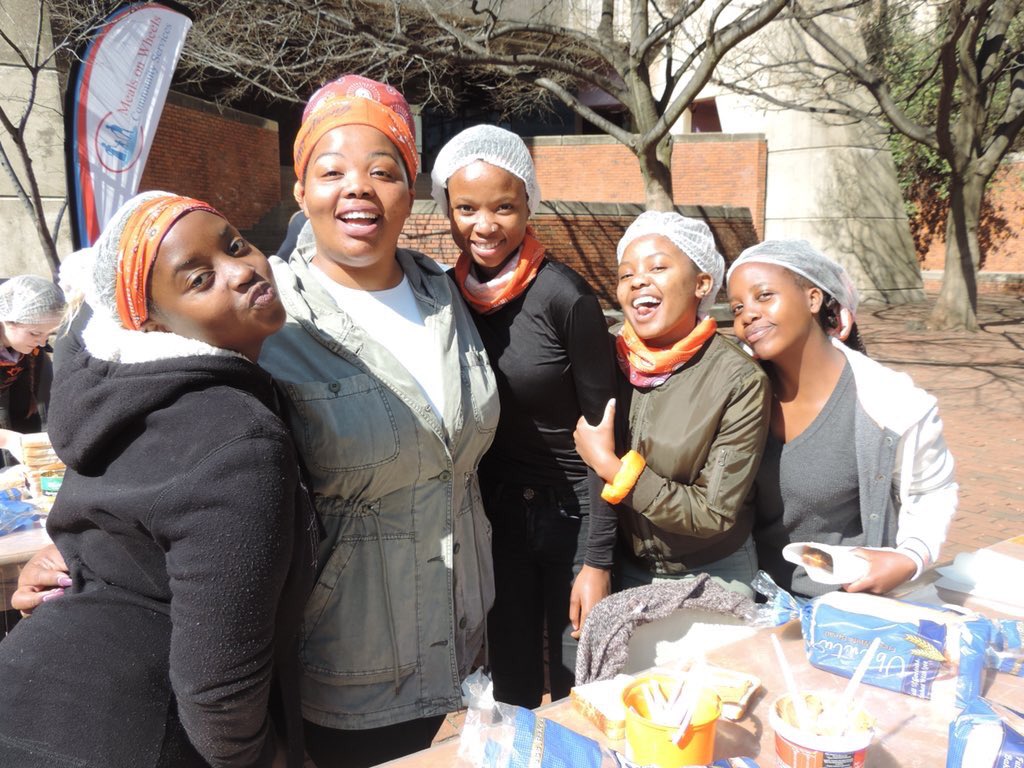 KulikYvette's tweet image. A big shout out to everyone who came through today! You are the shizzle and extraordinarily #EXtraAudinary 👊🏻🧡#WSAAB #YouMakeMeProud