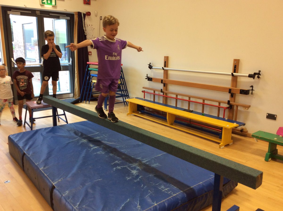 AthensClass's tweet photo. SPORTS WEEK - Day 3 
Today we completed the 'fun run', had a gymnastics session and played some cricket.🏏🏃🏼 https://t.co/mTYUUS2PFE
