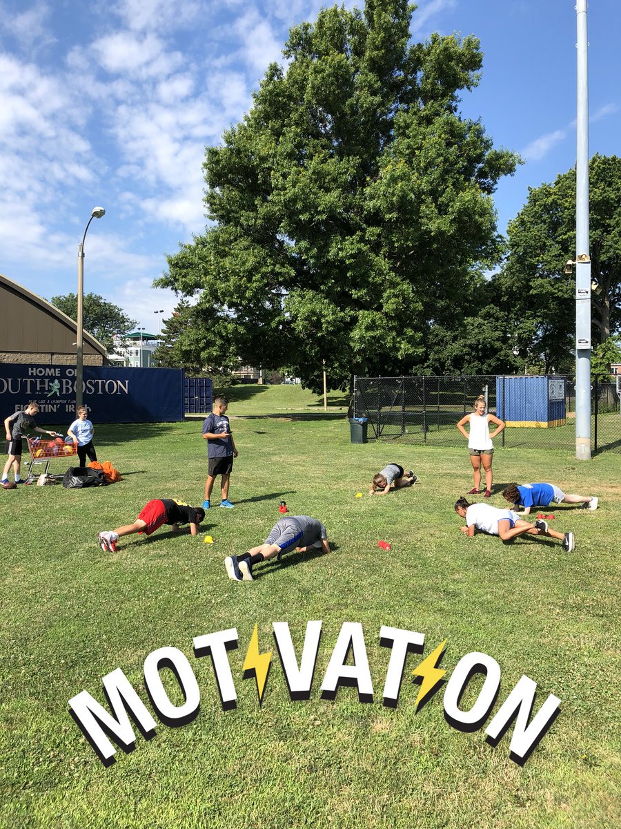 SBLeadership's tweet photo. Our 2nd session of the morning is rolling right along. Beautiful day @ Farragut Park to get that outdoor workout in. It’s also never too late to get involved! https://t.co/ImhedipmQa https://t.co/2sv4p1IIgB