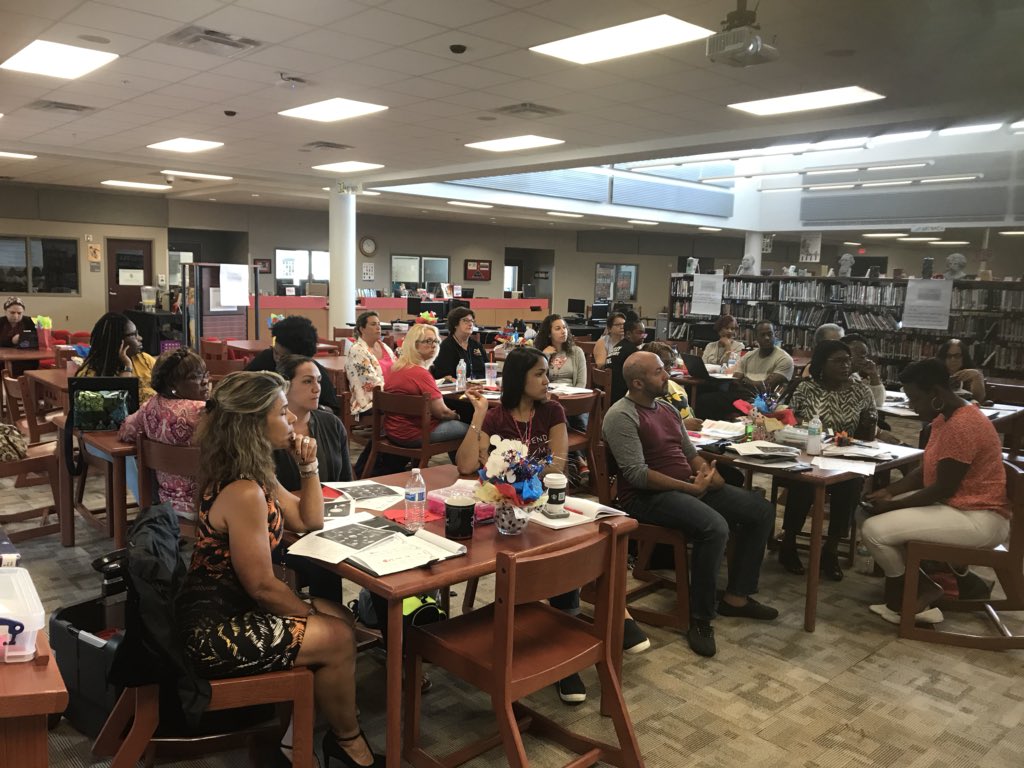 JanineOCPS's tweet photo. Parent Engagement Liaisons (PELs) learning Close Reading techniques to share with parents of ELLs, during the Parent and Family Engagement Summit 2018 @OCPS_MSES https://t.co/yMCud0vKi4