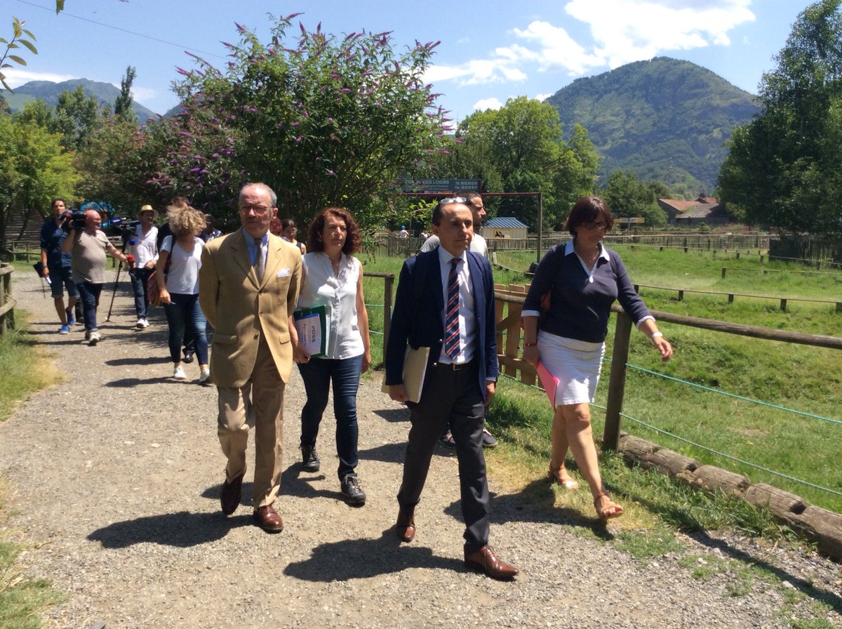PrefetOccitanie's tweet photo. À Cierp-Gaud, @PrefetOccitanie effectue une visite d’un parc d’aventures et de #loisirs pour les enfants et les adultes et prend part aux différentes actions de prévention et de contrôle menées dans le cadre de l’opération interministérielle #vacances #OIV2018 #ddcs31 #ddpp31 https://t.co/PN7FzWxwWB