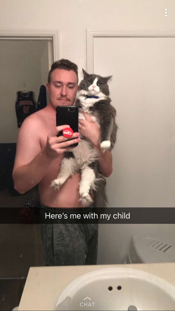 BigTucsonDad's tweet photo. Hey guys if you happen to know of any giant male cats, Muffin would like to meet them

Most men are intimidated by a women of such large and powerful stature but that doesn’t mean she’s giving up on love https://t.co/WbOVMFUYne