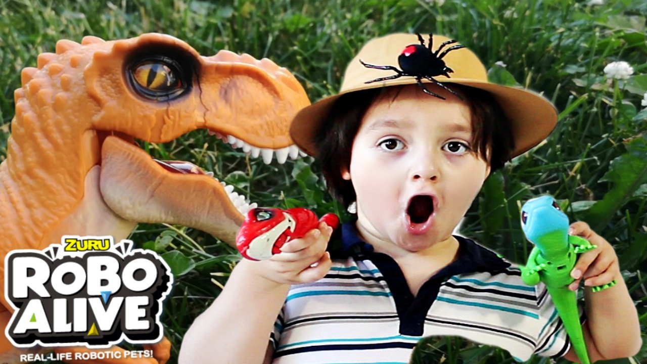 The ROBO ALIVE attacking T-Rex 