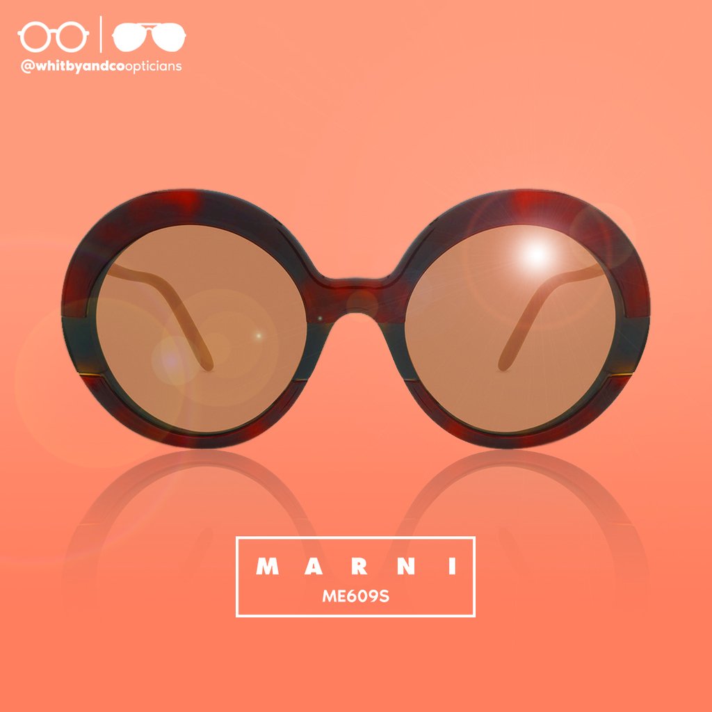 WhitbyCoOptics's tweet image. 🕶 | @marni ME609S

Click the link to view the whole collection
whitbyonline.com/glasses/prescr…

#sunglasses #glasses #eyewear #eyeweardesign #fashion #cool #modern #style #design #highfashion #whitbyandco #opticians #marni #whitbyandcoopticians #summer