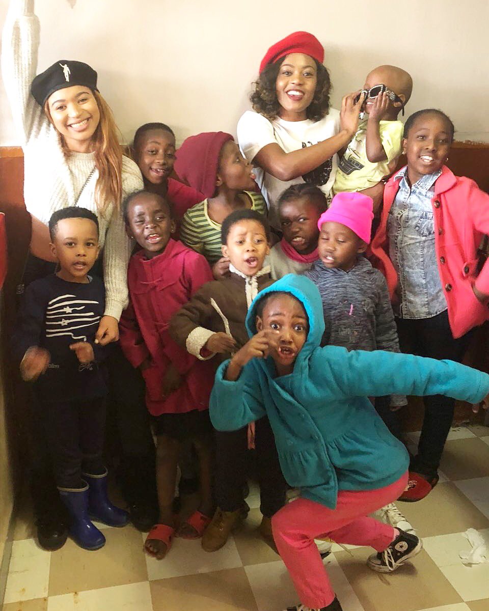 LivSandton's tweet photo. ๐๐ Their excitement and joy is unmatched โฅ๏ธ #TabooGroupSA #NelsonMandelaDay18 #67Minutes https://t.co/u4N16wWObY
