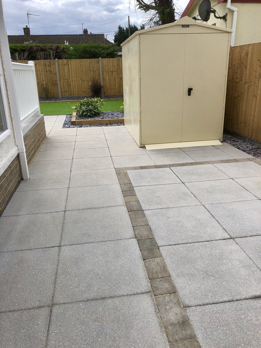 westwoodph's tweet photo. This home at whittons Park waterbeach has a fantastic Garden all ready to sit back and enjoy life and this lovely weather thanks to @omarparkhomes and the team for their ongoing efforts in  keep pushing the limits on what can be done ⭐️⭐️⭐️⭐️⭐️ https://t.co/KYsQMI77Lu