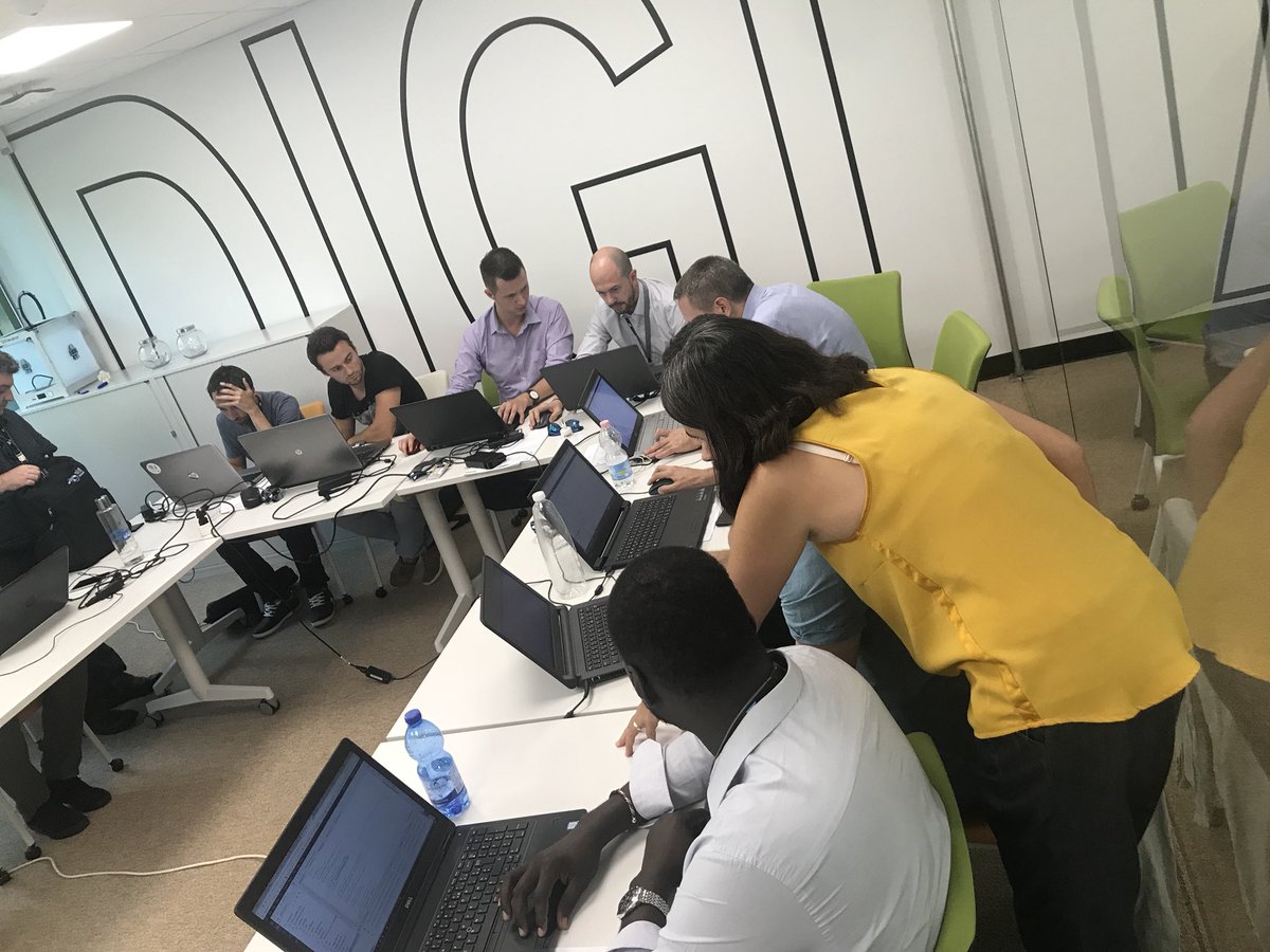 GianluigiTweet's tweet photo. In @SAPLabsFrance now @TrinidadMGea shows #SAPBusinessOne #SAPBusinessByDesign #SAPPartners how to build #digitaltransformation solutions for the #SMBs https://t.co/KaZQu808d9
