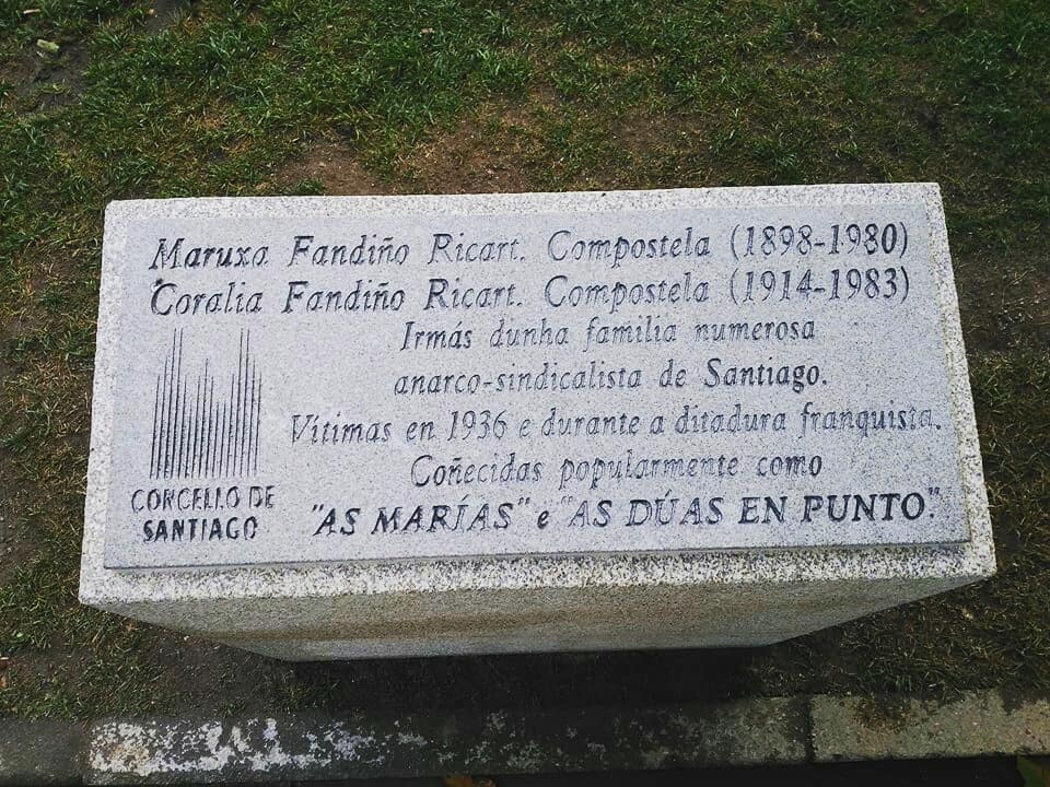 compostelaberta's tweet image. Hoxe temos máis presentes aínda a Maruxa e Coralia, que como tantas e tantos foron vítimas da barbarie e da represión franquista

Pero o seu soño dun país máis libre e fraterno latexa na memoria da súa dignidade. Hoxe damos un pasiño máis na xustiza e reparación. #OrgulloDeCidade