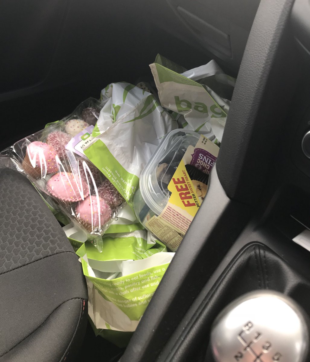 Dunibear's tweet image. On a positive note... my car is full of cakes for my schools... so I won’t starve... #M6 #totalgridlock