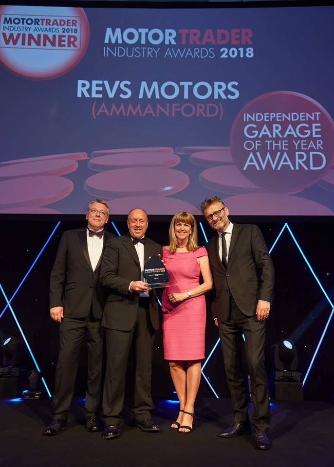 FOXYLadyDriversClub tweet media