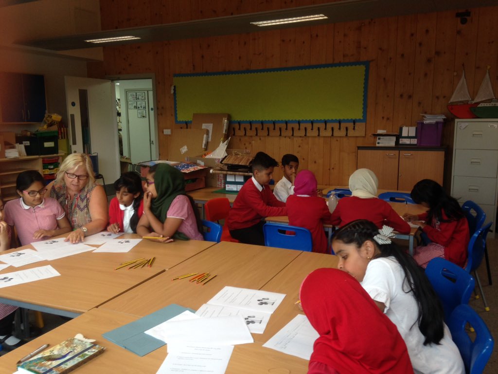 MrsOLeary2's tweet photo. First meeting of the new Clifton Arts Council today. The children had fantastic ideas and showed lots of enthusiasm! We can't wait for the next one!@CliftonPrim @Artsmarkaward #cliftonartsmarkaward https://t.co/fRJ1lhhZLt