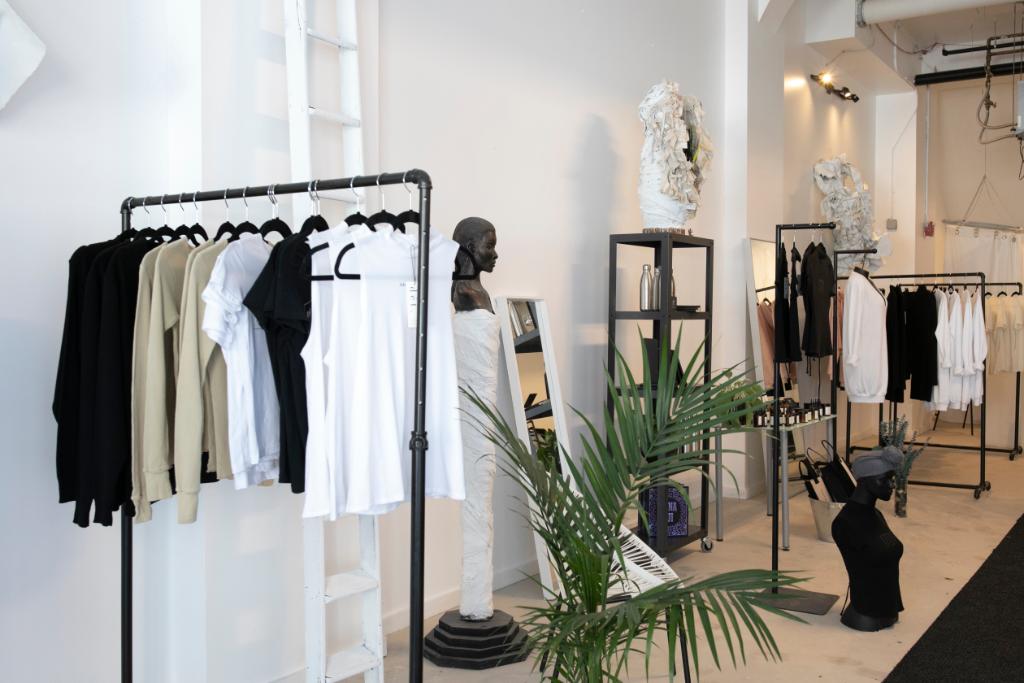 BedrockDetroit's tweet image. .@DITNB, a brand at the crossroads of culture, fashion and community has relocated to 1413 Woodward Avenue until fall.