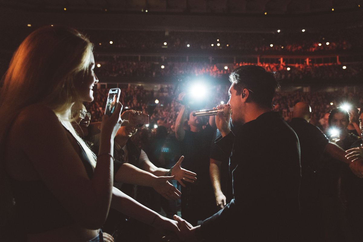 PanicAtTheDisco tweet picture