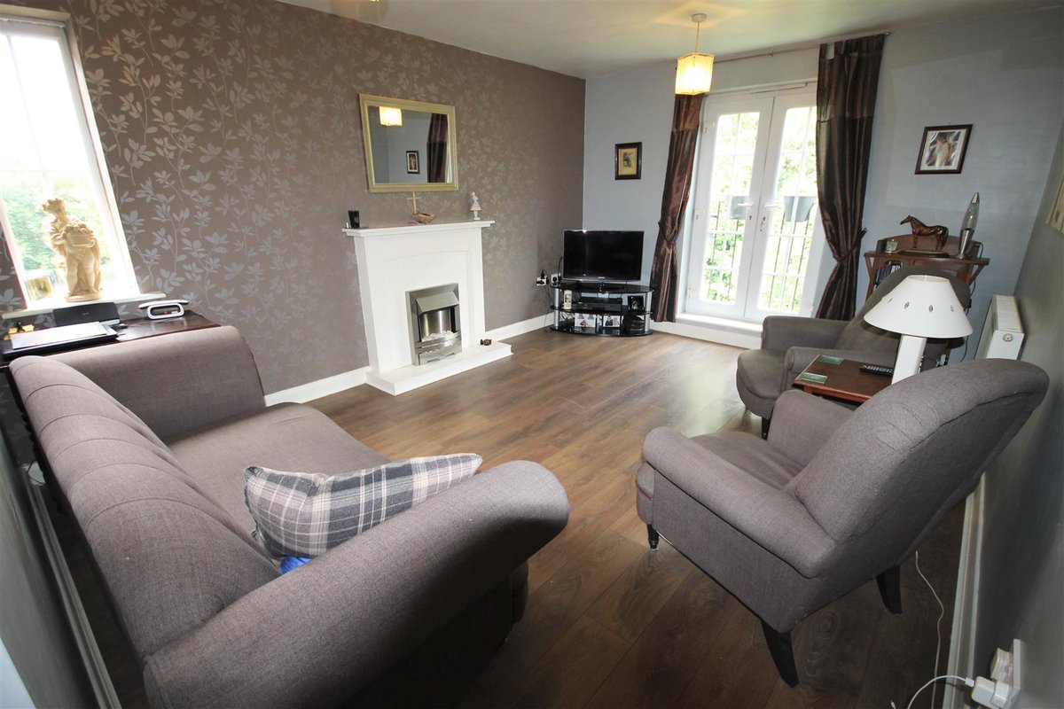 Living Quarter tweet media