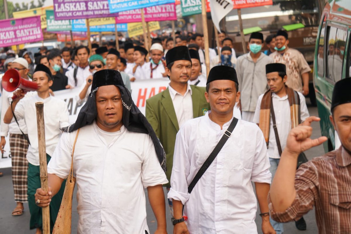 mengantarkan Mujahid Aksi #LongmarchSantriCiamisJakarta #CakIminWapresHargaMati
#JokowiCakImin
#Join2019