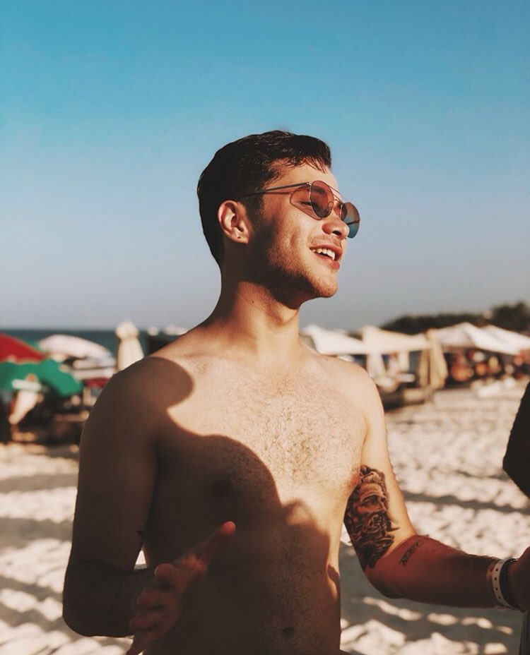 atlgarza's tweet photo. Tu novio de vacaciones... #Día2 https://t.co/J1bseLgh6v