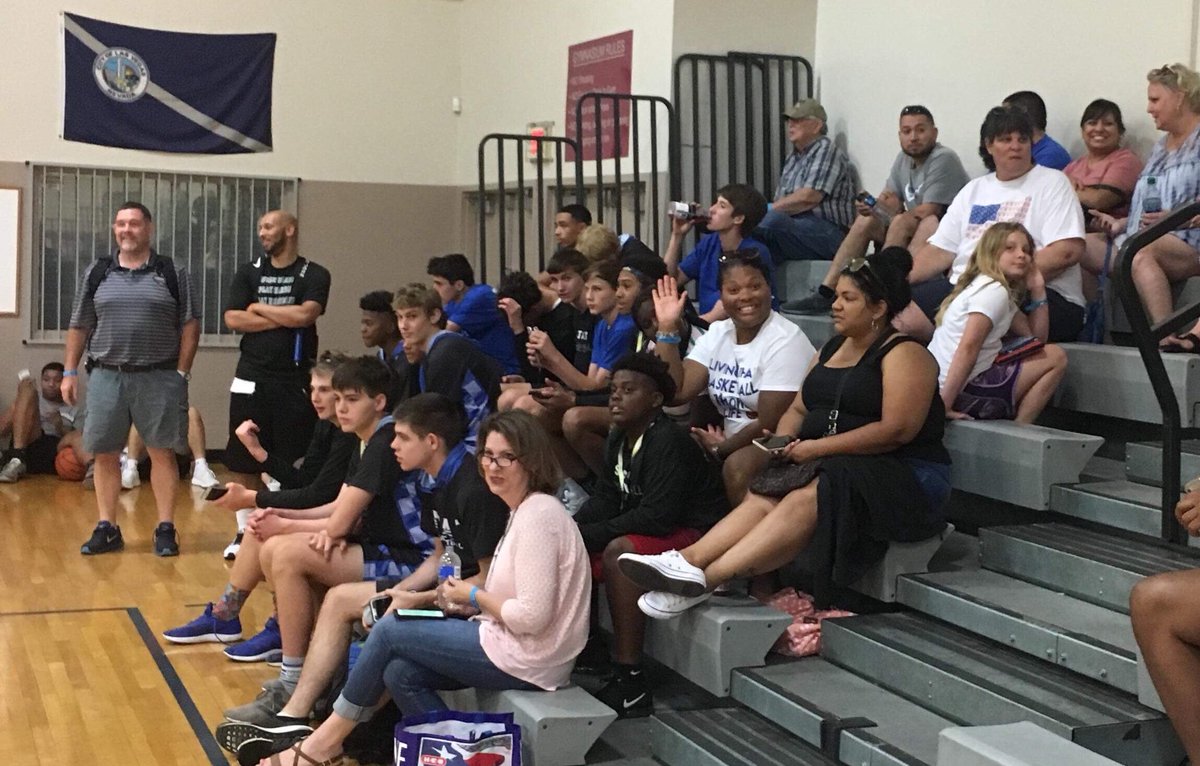stat_elite's tweet photo. The STAT ELITE family getting ready for some basketball π!!! Our 1st game of the #Vegas #BigFootHoops tournament is coming up!! Wish us luck #trusttheprocess #statbasketball #statpro ππ―πππ½ https://t.co/wN1FYStHK3