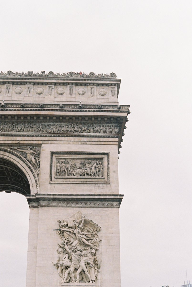 TravelNoire's tweet image. Oui, oui! We found flight deals to Paris for less than $300. bit.ly/2LIiJN4