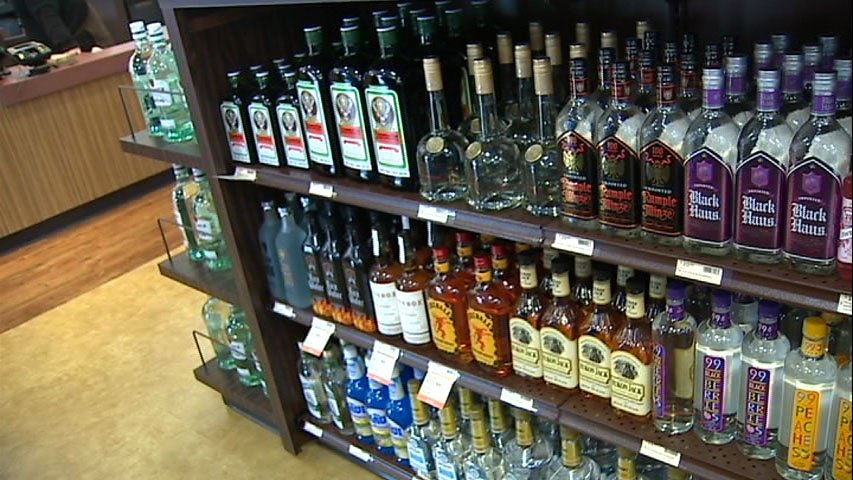 kmbc's tweet image. Several clerks at Lee's Summit businesses cited during liquor-control sting bit.ly/2uQMXqT
