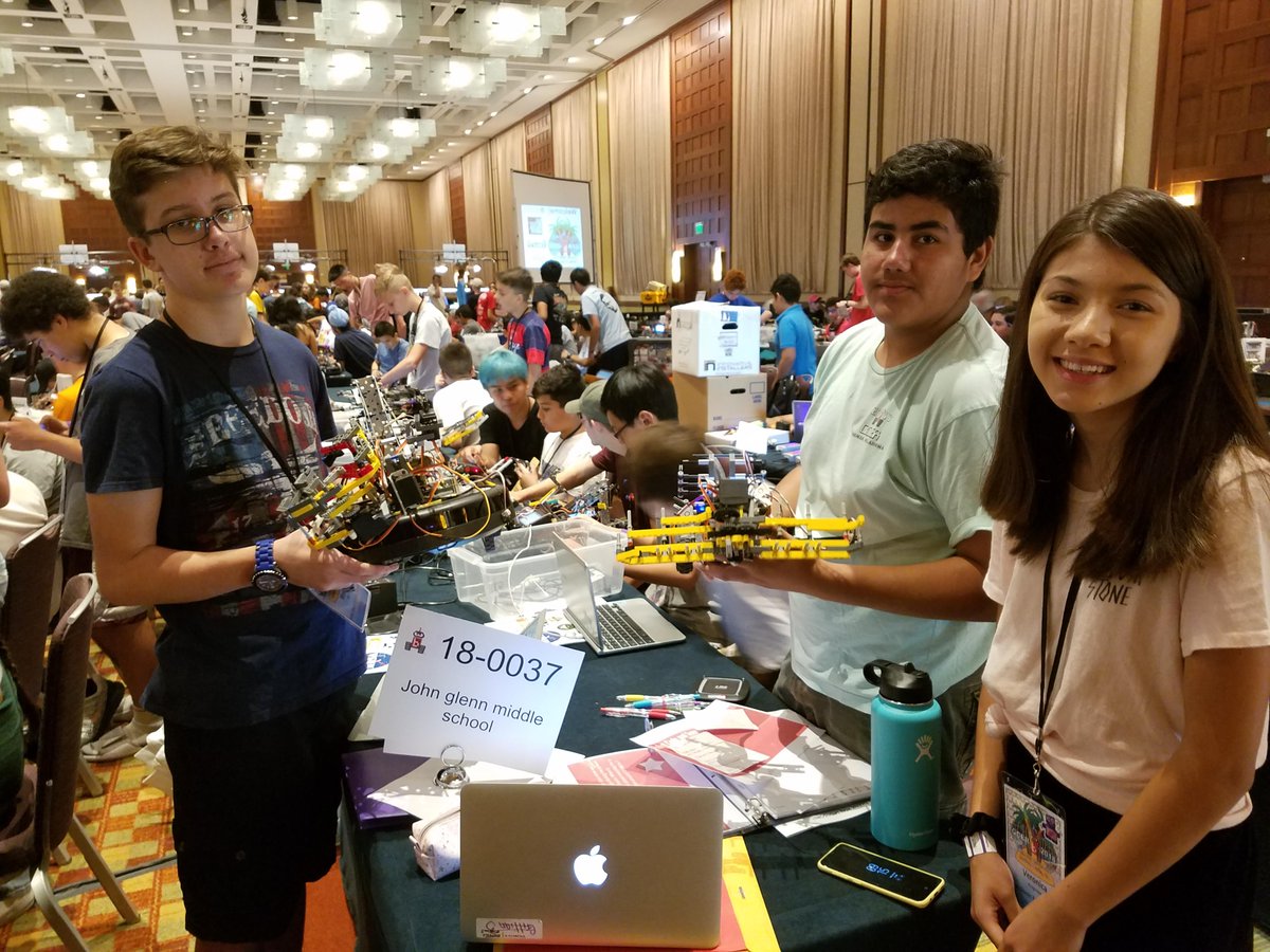 DesertSandsUSD's tweet photo. Students from around the world have invaded @HyattRegency_IW with their smart robots, and #DSUSDpride is well represented at #GCER2018! All of the #botball tournament days are open/free to spectators and Sunday's finals will draw crowds of cheering supporters. Check it out! https://t.co/J9fHF20w6e