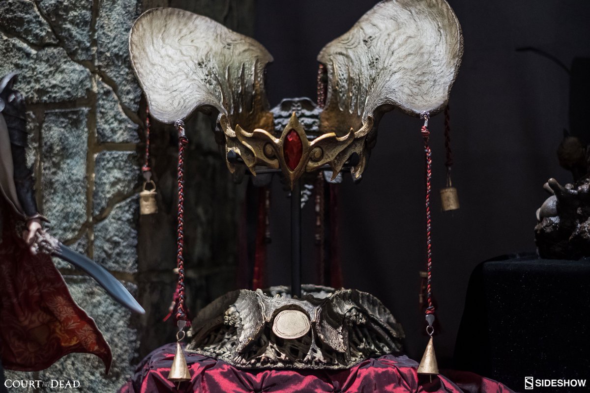 CourtoftheDead's tweet photo. #SDCC2018 #Booth1929 Tour: Shard: Mortal Trespasser Premium Format Figure, The Queen's Crown Replica, Gethsemoni: Shaper of Flesh Premium Format Figure, Odium: Reincarnated Rage Maquette https://t.co/isa9wwYNis