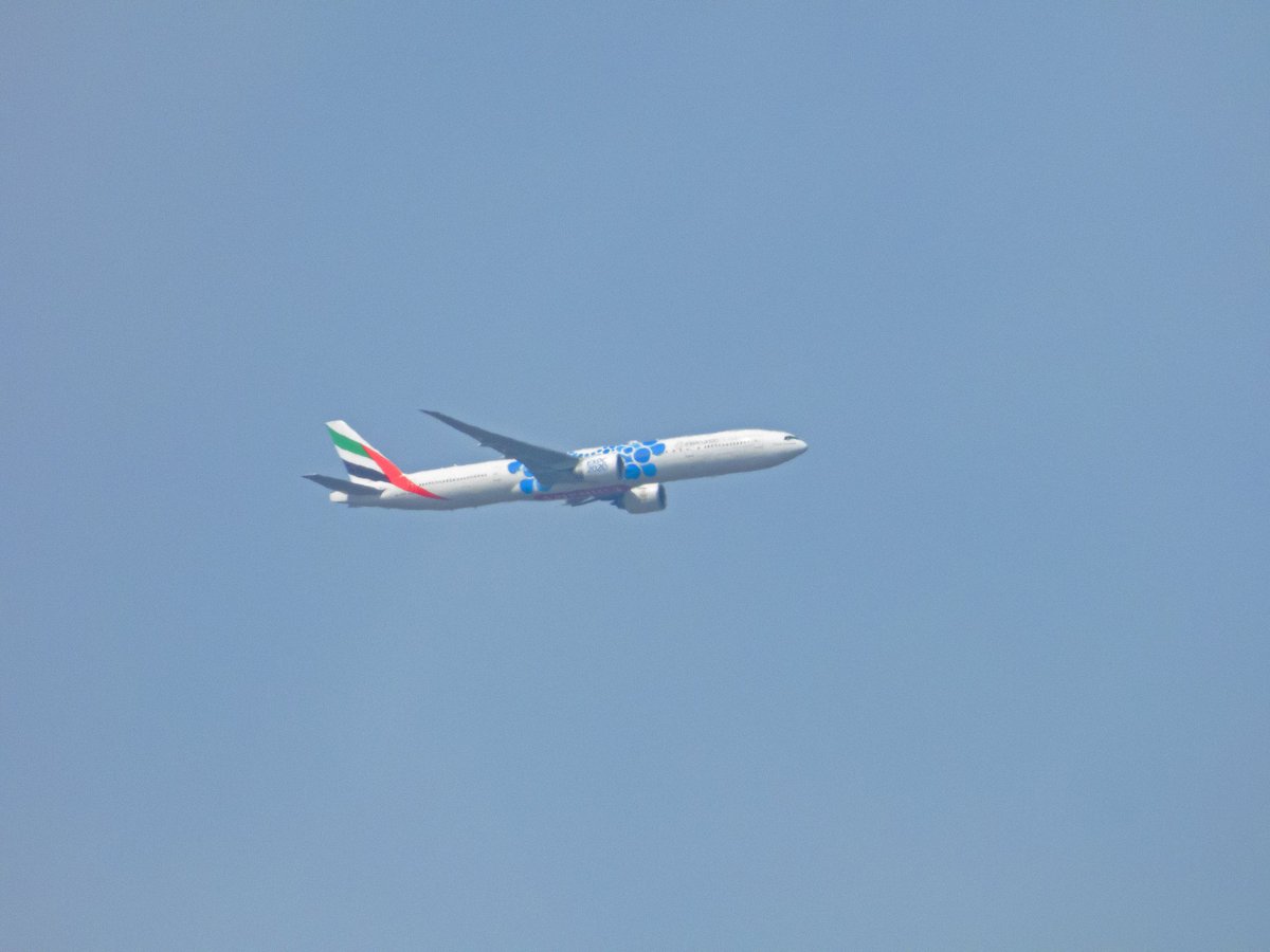 Andy007_SR_A's tweet photo. A6-ENI / #UAE35
@emirates @Boeing 777-31H(ER) @expo2020dubai livery 
Route: DXB -NCL 
11:40hrs #OTT on descent into @NCLairport #SRAirband @PaulDArcy1 @planesonthenet @uk_spotter @DubaiAirports https://t.co/vDD1b7rzUj