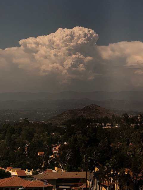 NWSSanDiego's tweet image. #Pyrocumulus from the #CranstonFire is looking quite impressive!  #cawx #Riverside