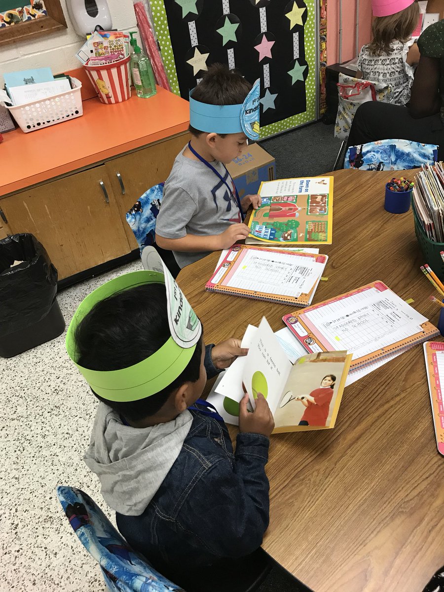 RachelYoungWMES's tweet photo. First day with a full class of Kindergartens today! That didn’t stop us from diving right into reading!! Look at ’em go! #dualimmersion #WMESrocks #powerofthepinapple https://t.co/jtX4o2Qrmn