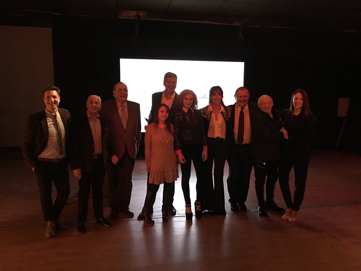 GranGalaRosario's tweet photo. Presentación del menú de Gran Gala Rosario en @MetropolitanoRo
#GranGalaRosario #MaternidadDelCentenario #MenuGranGala https://t.co/78zj9y6IMx