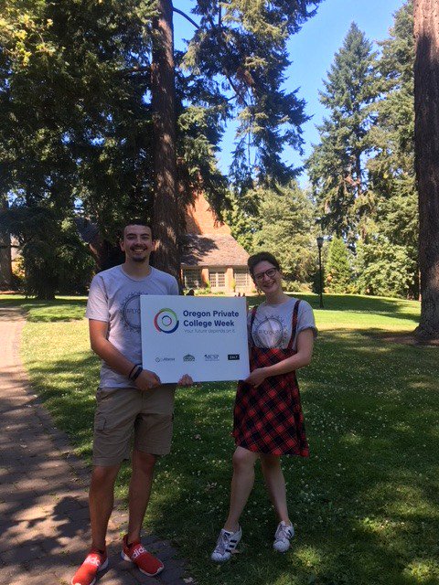 Oregon_Alliance's tweet photo. Student tour guides at @lewisandclark will be ready tomorrow morning (day four of OPCW) to talk about all the opportunities available to students on (and off) campus! #ThinkIndependent2018 https://t.co/ozKgu7nHKA