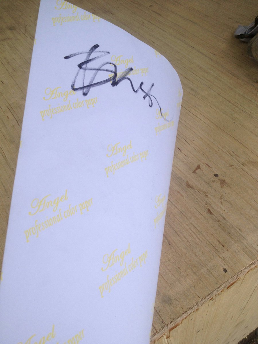 MatthewMedallo's tweet photo. Zild,badjao and blasteeeeeerrr...they singed my paper✨
#IVOS https://t.co/5D6IV3VGph