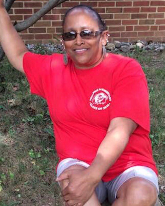 AshlawnExtDay's tweet photo. Ashlawn Community will truly miss Ms. Becky Williams. One life lived, many lives touched ❤️❤️ https://t.co/xqM3GqPDsh