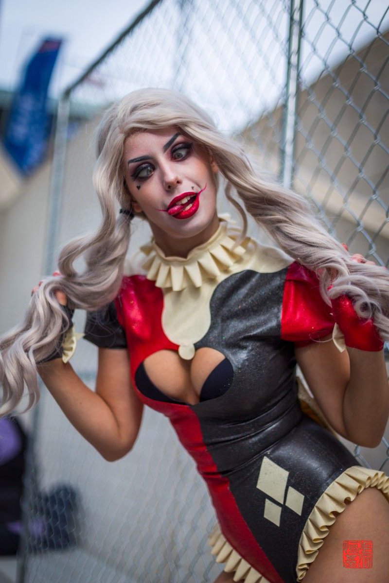 Food And Cosplay 🇪🇺 📸 (Editing photos) on X: Latex Harley Quinn Cosplay  by @zombaebby Photos by @FoodAndCosplay Taken at @NY_Comic_Con 17 latex  latexcosplay cosplay harleyquinn harleycosplay harleyquinncosplay  harley harleyquinncostume ...