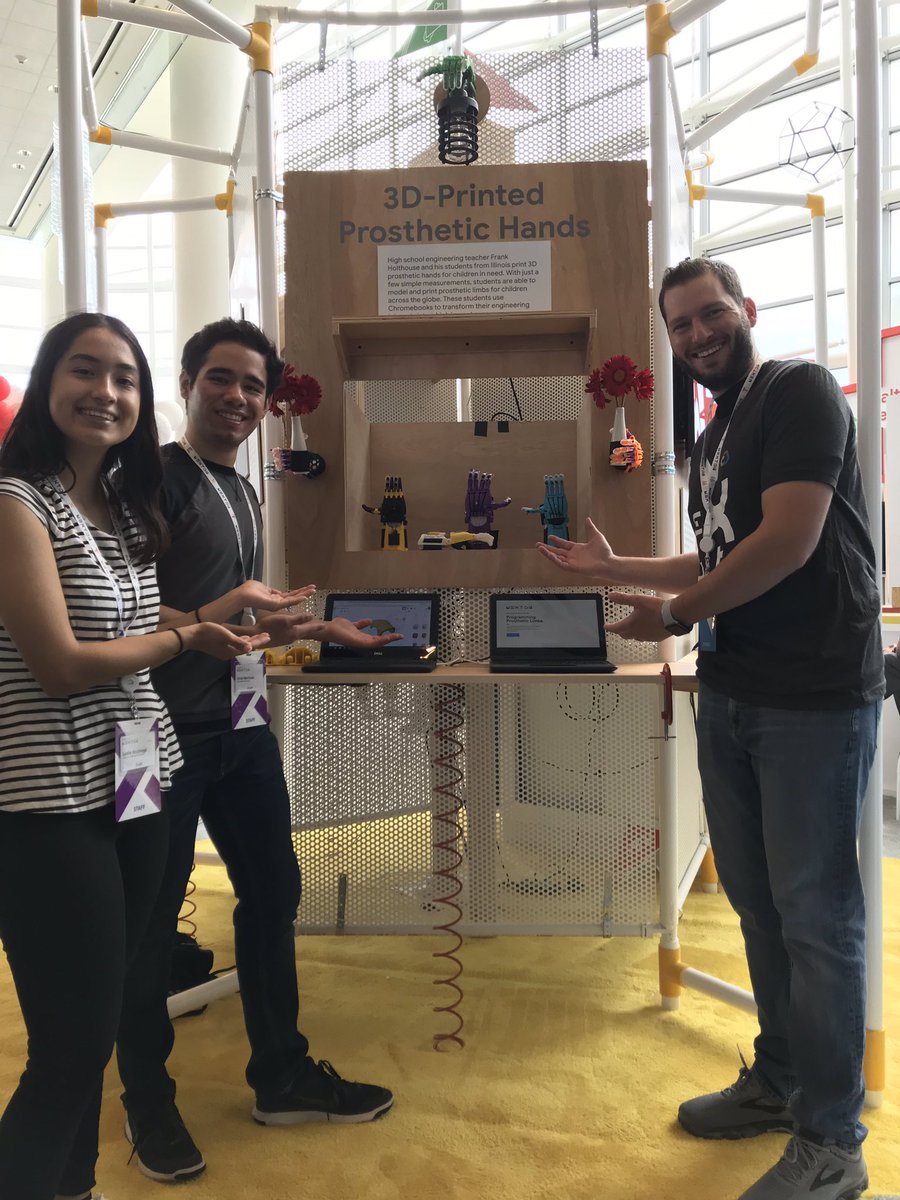 fholthouse's tweet photo. Having a fun time sharing all the great things our students have accomplished at #GoogleNext thank you @JasonMMarkey @Leslie_Arcin @UrielMartinez64 https://t.co/SRwBLrHvYQ