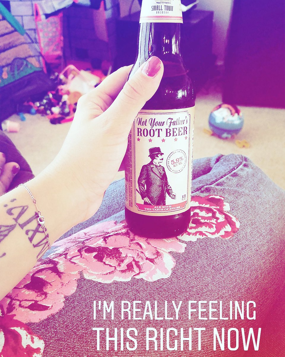 ModAdjusted's tweet photo. It's too damn hot here to function.
Jeans by @topshop
Bracelet by @blucedesigns 
Beverage by @notyourfathers .
.
.
#summer #notyourfathersrootbeer #topshop #momjeans #blog #blogger #lifestyleblogger #mommy #toddlermom #toddlerlife #moderatelyadjusted #moderatelyadjustedblog https://t.co/iLeIW94Rym