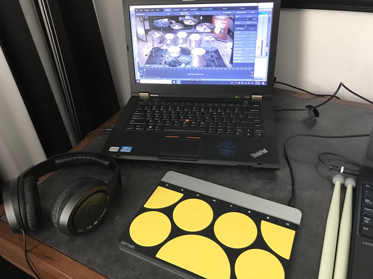 Squarewave_MM tweet picture