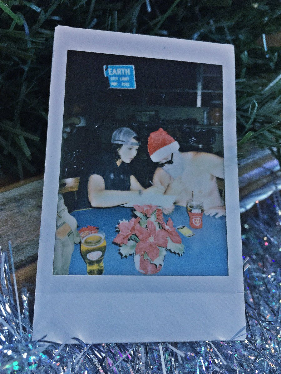 RealAleAustin's tweet image. Discussing details with Santa in his off season, trying to get some Swifty into the North Pole. 🤞🤞🤞 #ChristmasinJuly #BartonSpringsSaloon