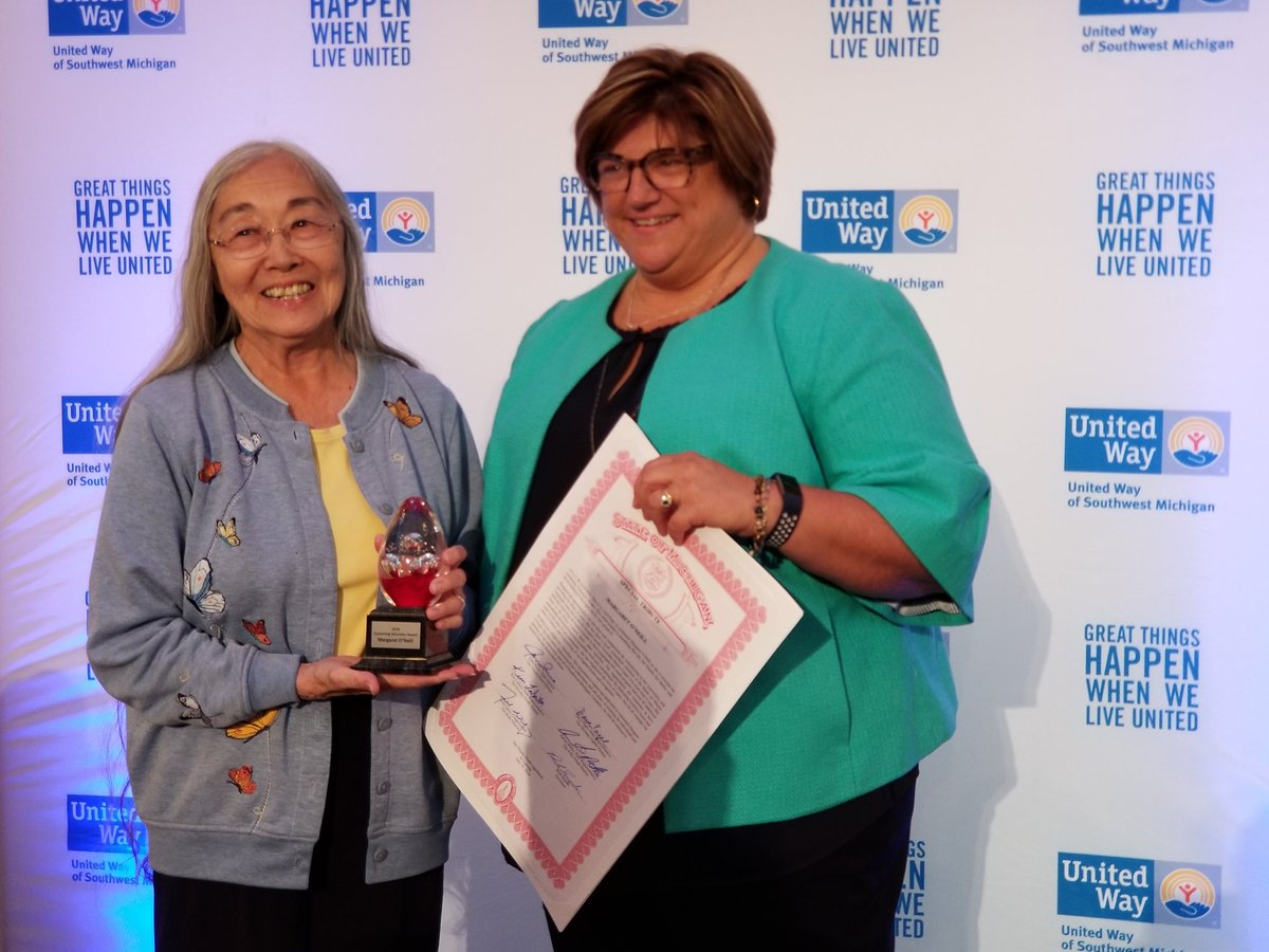 JohnMProos's tweet photo. Southwest Michigan is blessed to have so many #volunteers with big hearts. Tonight @UnitedWay_SWMI took time to recognize some of those volunteers. #SWMIService #LiveUnited https://t.co/zOGSGC7Qaa