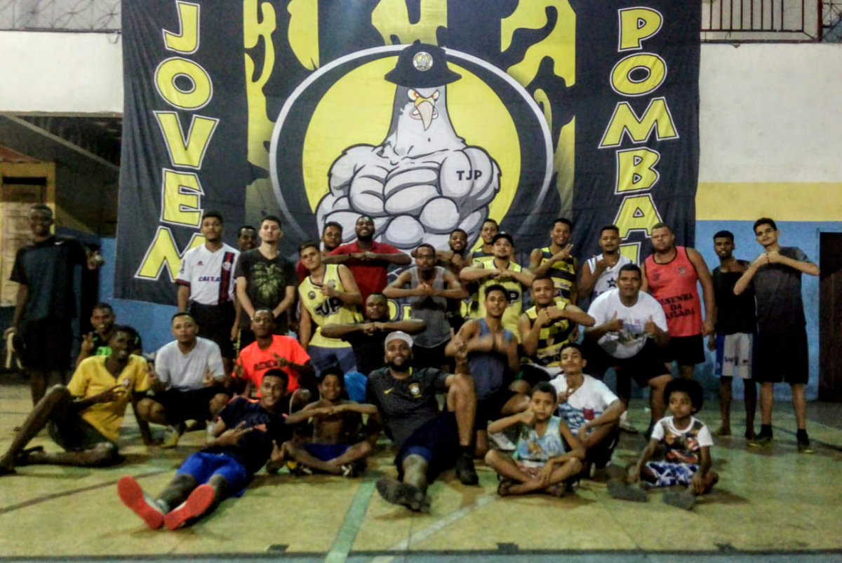 JovemPombal's tweet photo. - Futebol da T.J.P no Clube Apolo 🐰
Só Jogador Caro 🏆⚽🍺
Tá Rolando Toda Quarta das 19:00 as 21:00 ✅
#Família #Pombal #Unidos #Somos #Fortes #JamaisIrãoNósCalar #BateriaNota10
#ChampionsEuTenho #aMaisBrabaDaBaixada
#Desde2017 #VemPraFamilia #TJP https://t.co/bD9iPM8lHf