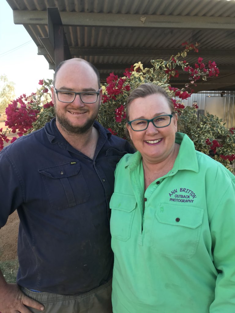 PhotoAnnBritton's tweet photo. Well this 😃 meeting happened in the last #24hrs ...... who wants to tag my #Twitter friend of many years I finally got to meet in person ? #AusAg #1000questions learning from each other. Different states/farming but same in many ways #greatvisit #safetravels home 2 😊 families https://t.co/Sgm4N2diow