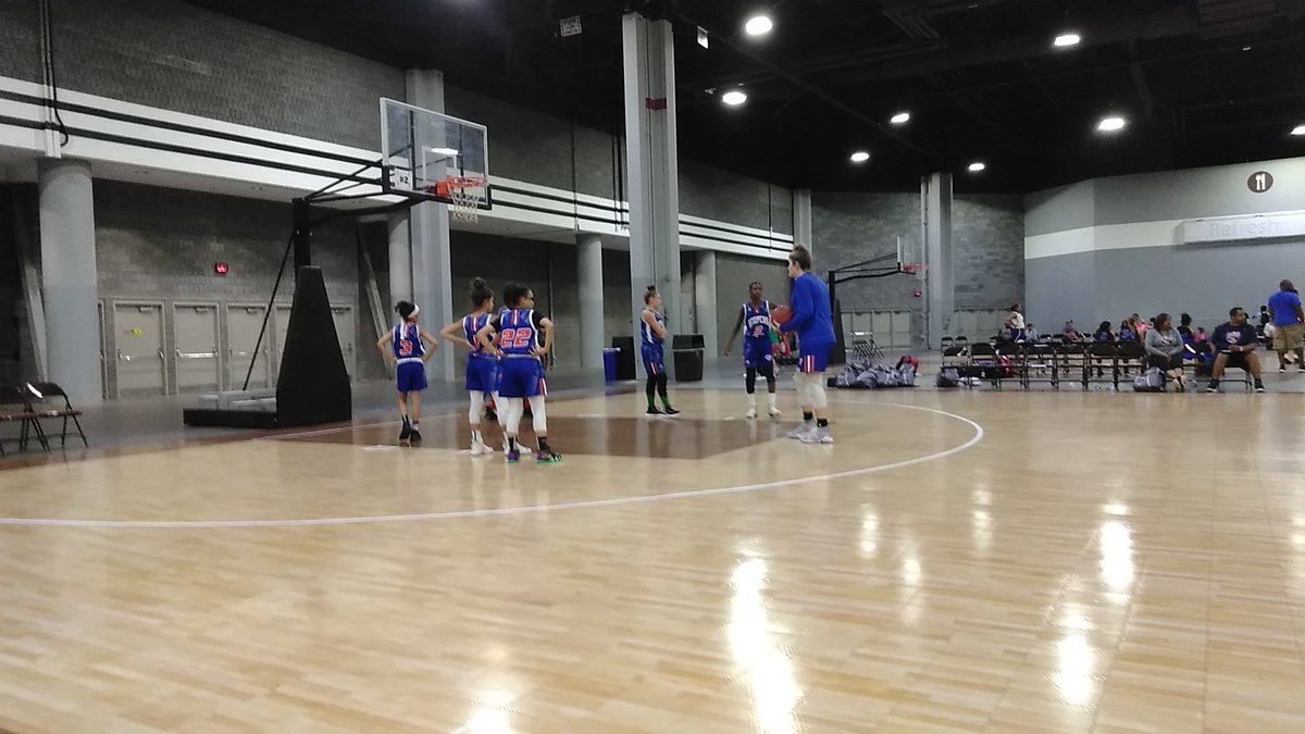 pperine7's tweet photo. 2 NY teams ready to lock horns @ATL SummerSlam. 
I-90 elite 8th vs  Hooper's 2022. https://t.co/z1QcDsypNe