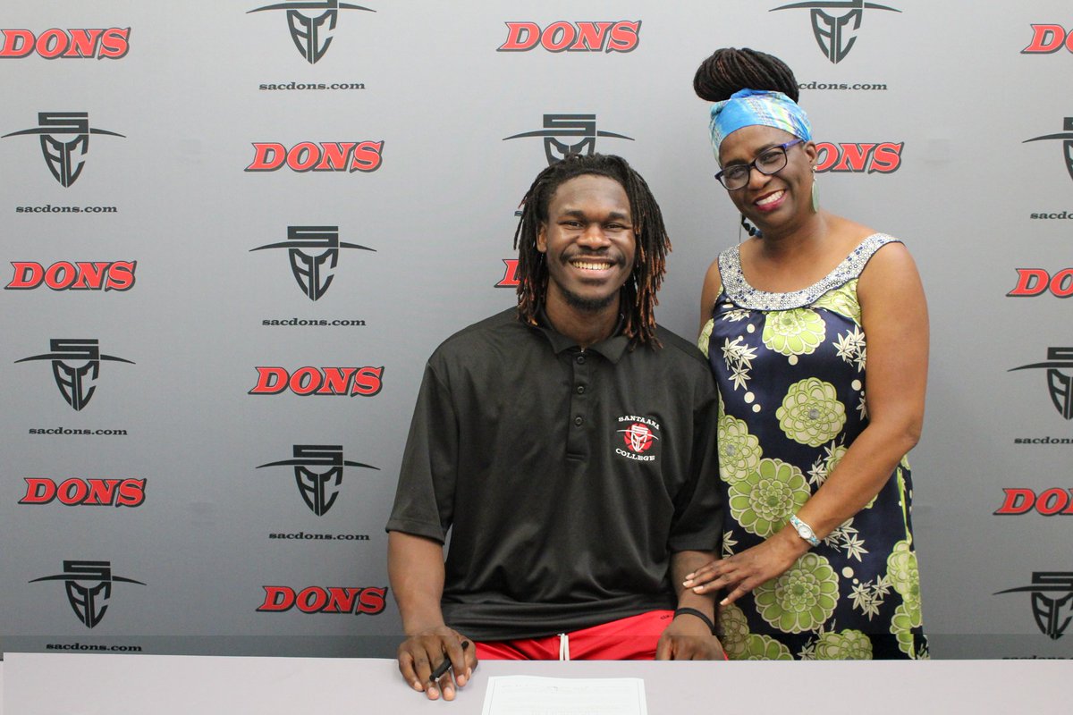 SACDons's tweet photo. DC Anderson will join @DeanMBB after two years with the Dons!

📰 - https://t.co/1rV9rFMRRW

📸 - https://t.co/00MeEwRjXL

#GoDons #DonsMovingOn https://t.co/zuaU03lhMI