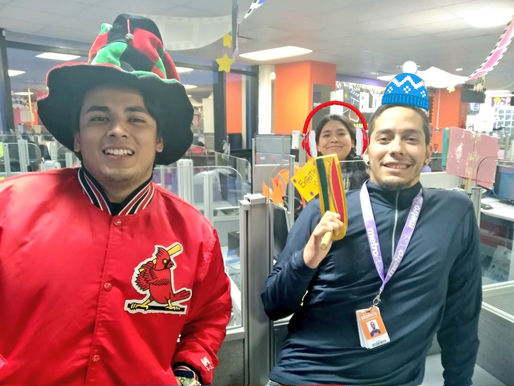 TioGuichoGT's tweet photo. He's on fire, latin body (aka Pablo) got a Kudos, his customer was so happy and thankful for his service, that's why he is AOY contender for 2nd year in a row.
#AOYmakesthedreamcometrue , #WeAreMetro 
@Greg_MPCS ,@Josie_MPCS ,@PurpleSquadGT ,@HPDEC1969 ,@Daniel_S181,@Norris_MPCS https://t.co/hfmKLXFC6k