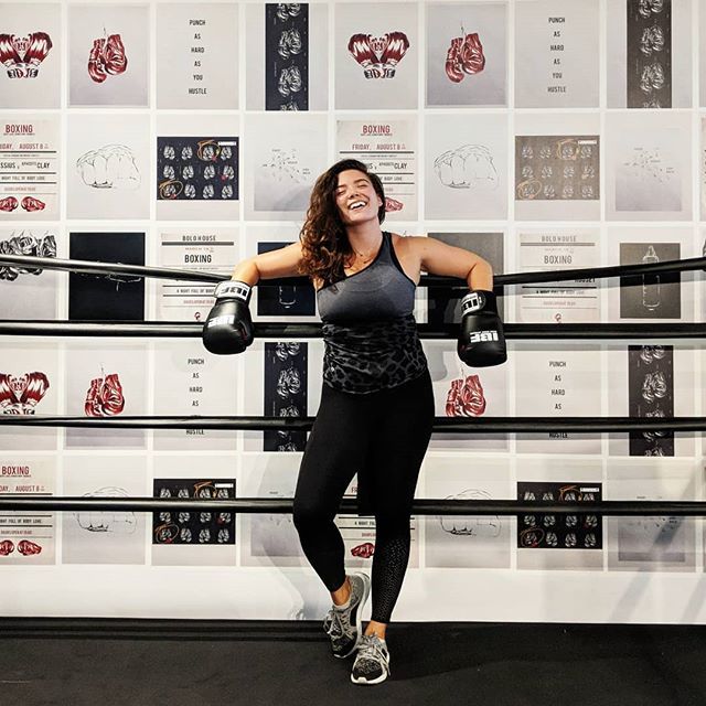 GracieCarroll's tweet photo. THE BIG BOLO LOVE IS OH SO REAL!! I thought the @boloinc pop-up was great but OMG @caleighfit has truly outdone herself with the #BoloFam's forever home!! If you haven't been yet, GO! Find it behind @ricardas.to on Richmond Street. π .
.
.
.
#GCfit #β¦ https://t.co/pKDPL1yCgw https://t.co/wVxnoym6t3