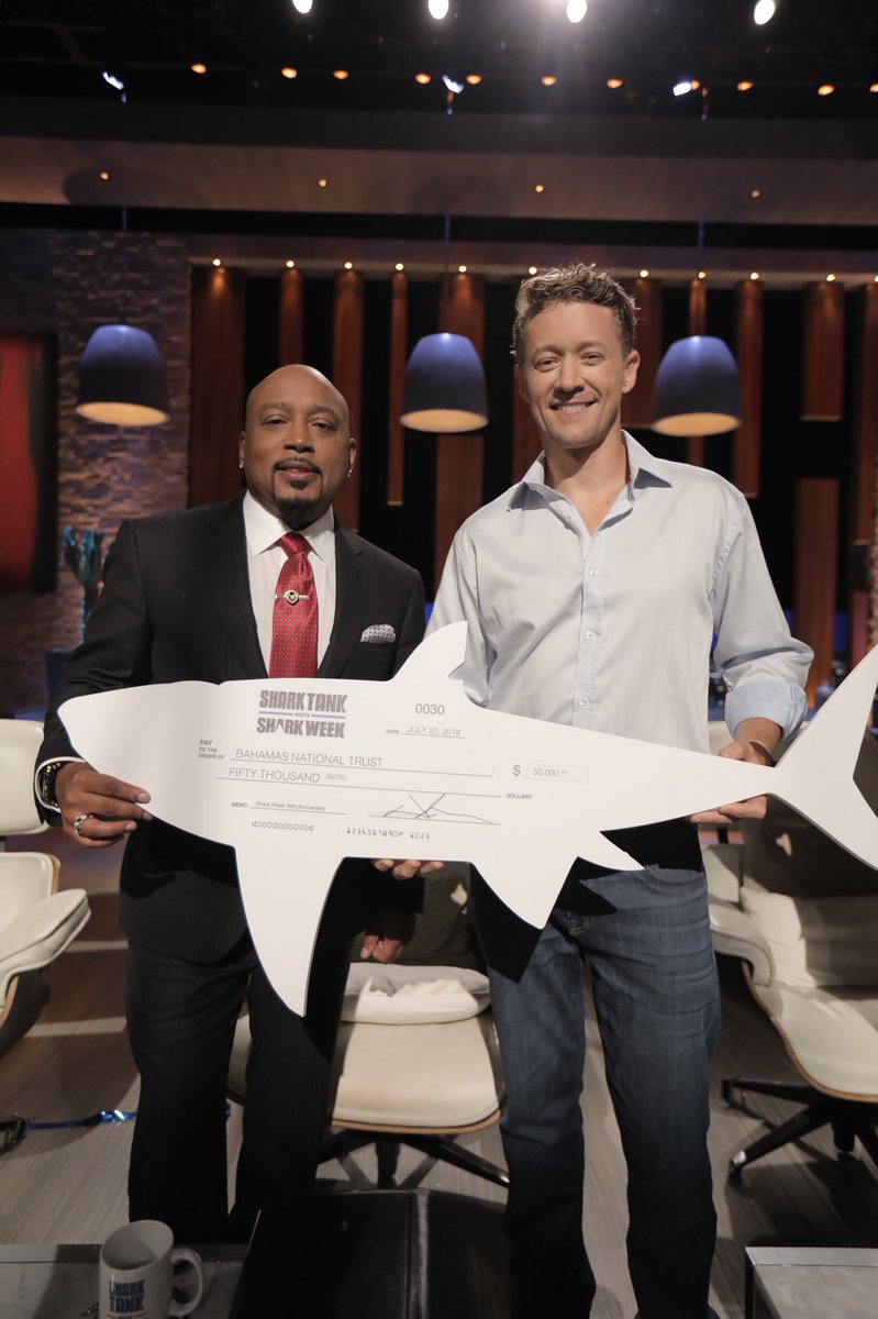 TheSharkDaymond's tweet photo. We did it! Honored and excited to be able to donate $50K to @BNTBahamas! Thanks to their amazing crew for the hospitality and unforgettable experience 🙏🏾#SharkTankMeetsSharkWeek #SharkWeek https://t.co/NMxqBzQDdQ
