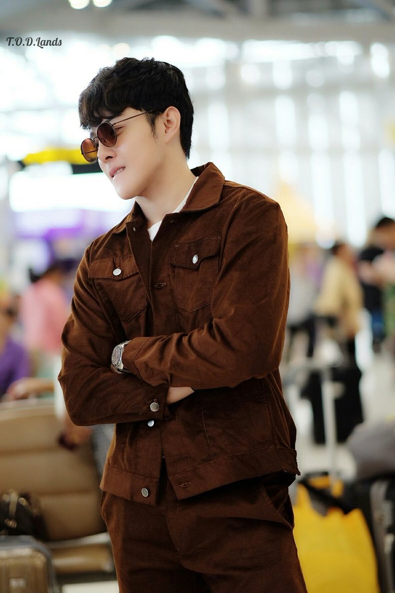 TOD_Lands's tweet photo. ห่วงยางอ่ะไม่รู้ของใคร​ แต่ถ้าห่วงใยอ่ะมาจากเรา.. 😘😘😘😘
@TodPranapong_
#TodPranapong
#todlandsดินแดนของต๊อด https://t.co/QMPW8HuUBj