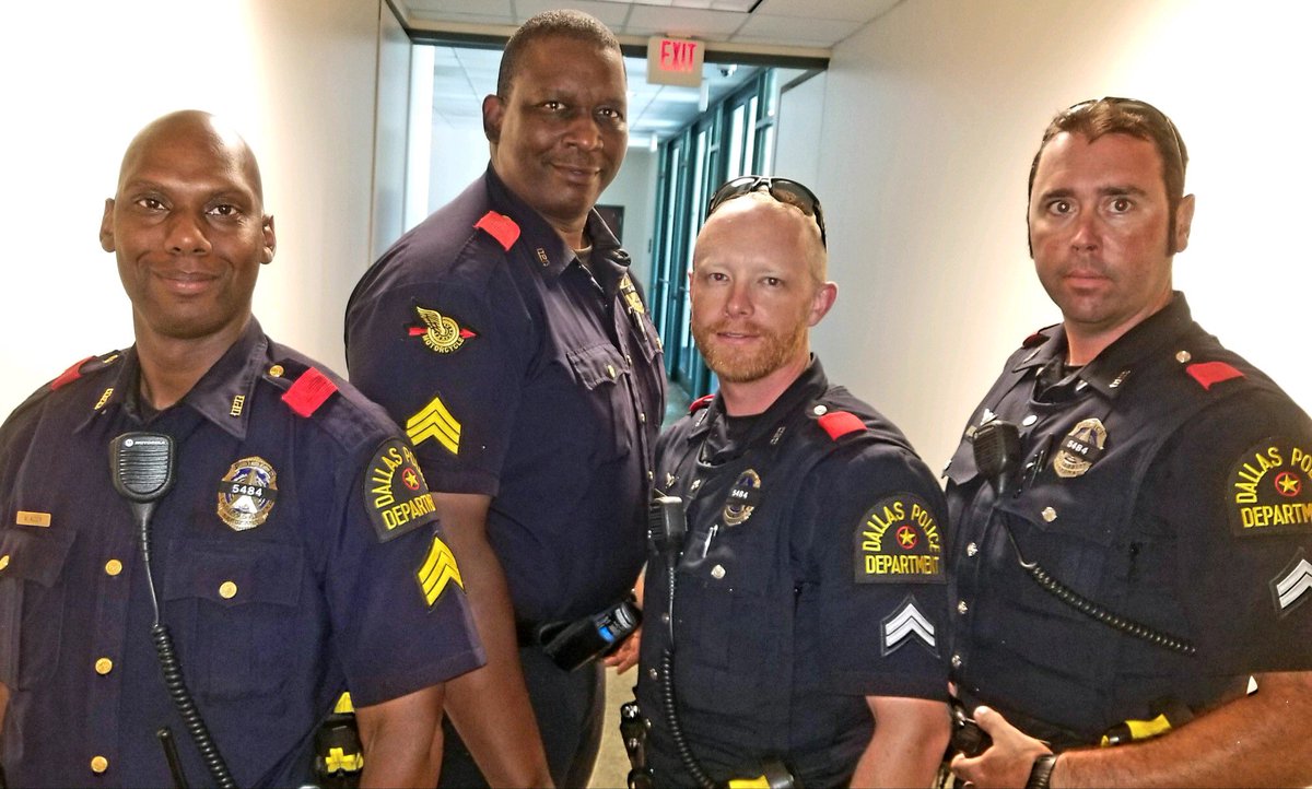 DPA_PoliceAssoc's tweet photo. Thank you @HONORBANDS_ #NeverForget #JamieGivens #ATODallas https://t.co/jZVqepAXU5