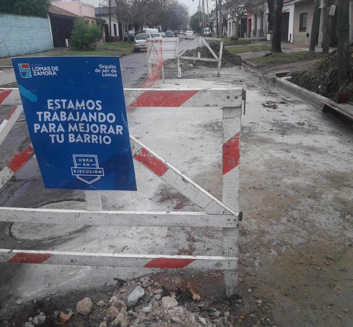 gabrielgagolmz's tweet photo. Junto a nuestrxs Queridxs Vecinxs en el marco de la Obra Hídrica de Álvarez Thomas y Laureano Oliver Barrio San Cayetano
@minsaurralde 
@MunicipioLdeZ 
@EmiPiergiovanni
@ProcopioPedro
#LomasEnMovimiento 
#OrgulloDeSerDeLomas https://t.co/as24eF1KYL